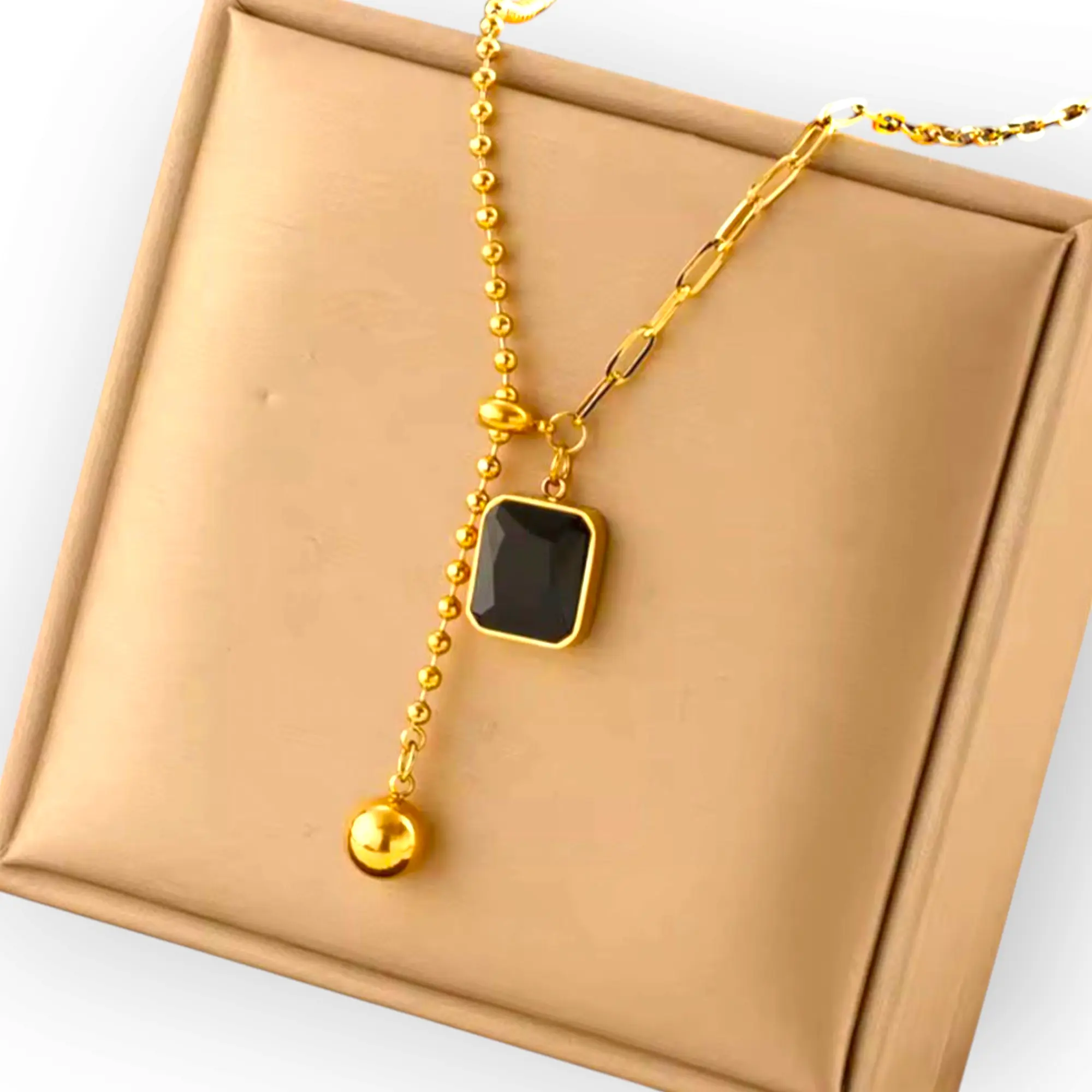 Top Chains and Necklaces for Girls in Pakistan – Trendy & Stylish Designs